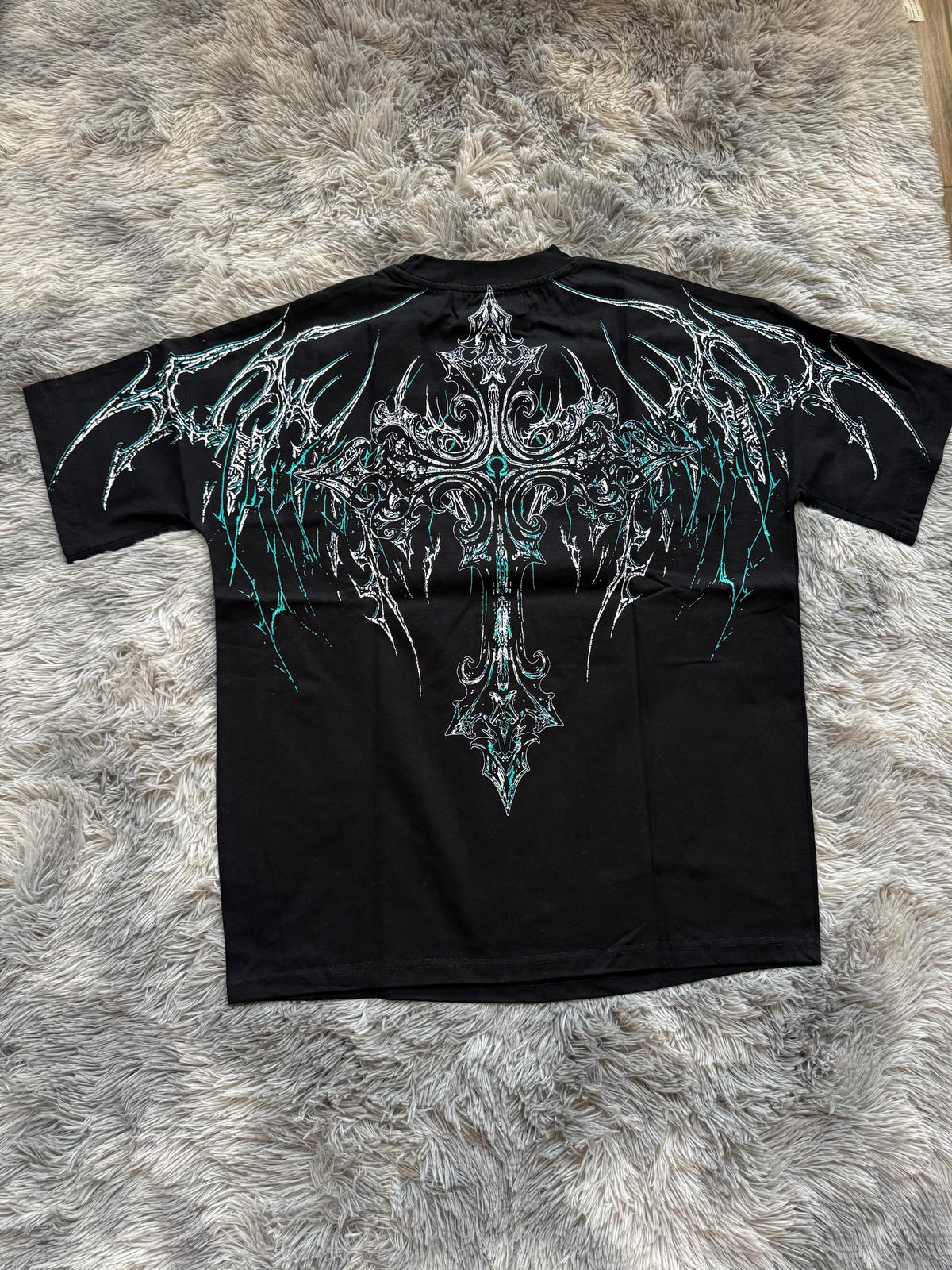 BREATHEDIVINITY Oversize Tee — Modelo 07