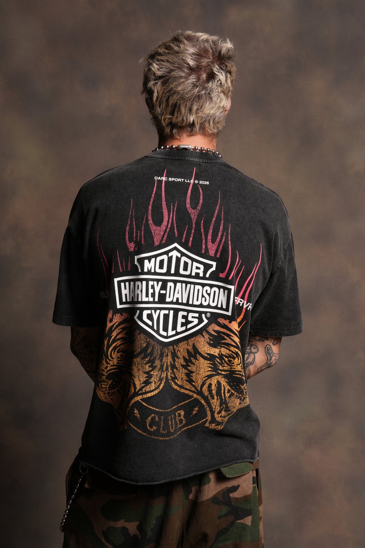 Rising Sun Grunge Mid Length Raw Hem Tee in Washed Black