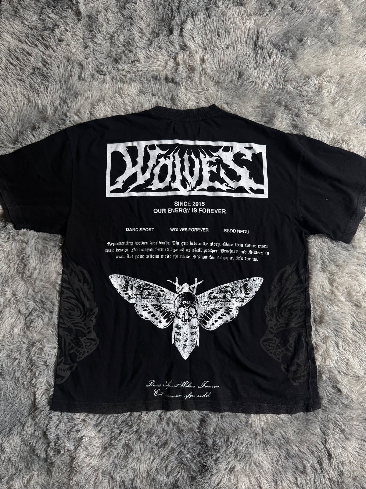 "Bee" Oversized Tee in Black