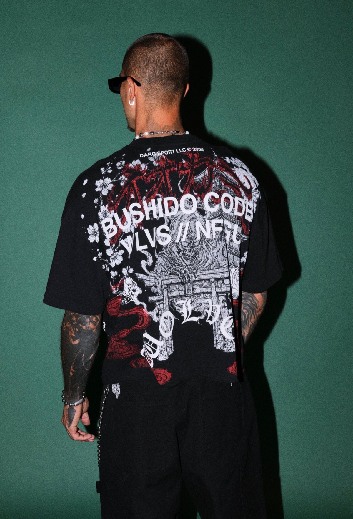 Bushido Wolves Flames Premium Oversized Tee in Black